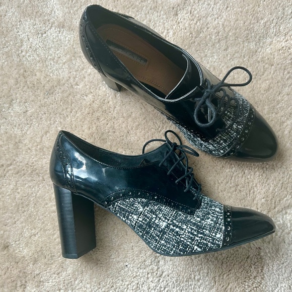 Tahari Lace Up High Heeled Oxfords Size 10 - Picture 1 of 4